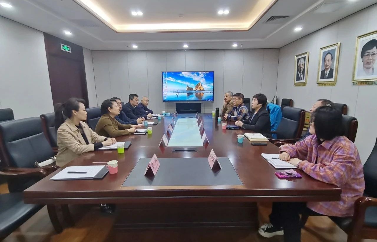 农工党甘肃省委会走访中国初级卫生保健基金会